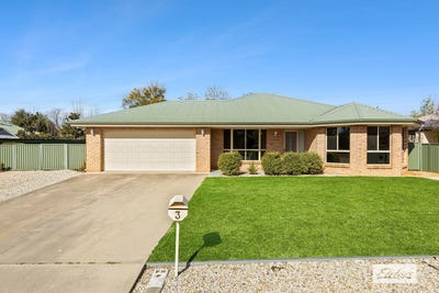 /international/au/3-hall-court-howlong-nsw-152455068/