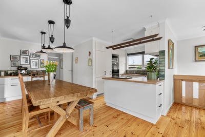 /international/au/27-bishop-avenue-diamond-creek-vic-151501064/