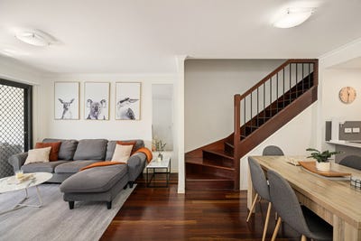 /international/au/8-19-baringa-street-morningside-qld-151595172/