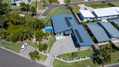 /international/au/18-waterfront-drive-agnes-water-qld-150782636/