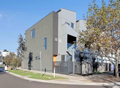 /international/au/65-murnong-street-point-cook-vic-148134432/