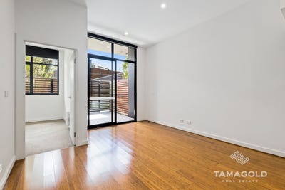/international/au/g02-314-pascoe-vale-road-essendon-vic-151555372/