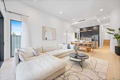 /international/au/1c-the-avenue-niddrie-vic-148238100/