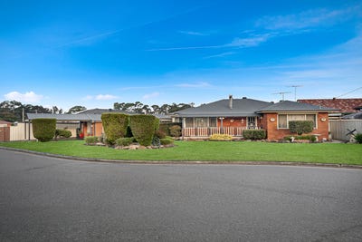 /international/au/4-robyn-crescent-mount-pritchard-nsw-151135948/