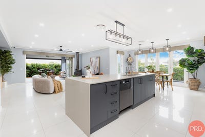 /international/au/2-whitetip-street-chisholm-nsw-151031604/