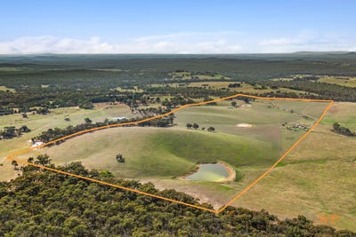 /international/au/lot-1-youngs-lane-tooborac-vic-700406468/