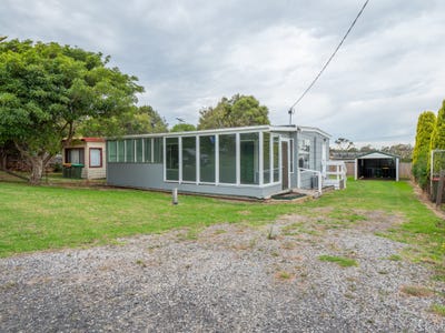 /international/au/76-scenorama-road-coronet-bay-vic-150596012/