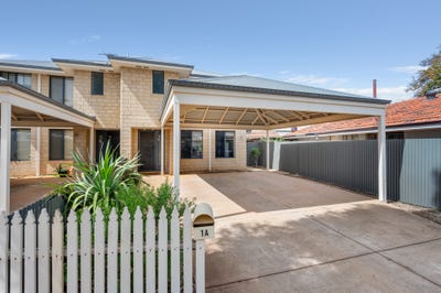 /international/au/1a-rhodes-street-kalgoorlie-wa-152623632/