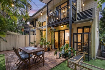/international/au/2-17-real-street-annerley-qld-152601664/