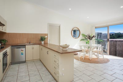 /international/au/2-12-hurry-crescent-warrawong-nsw-148475332/