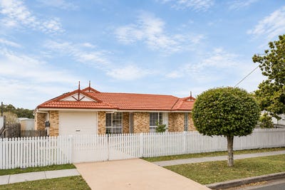 /international/au/4-abdale-street-wavell-heights-qld-152591036/