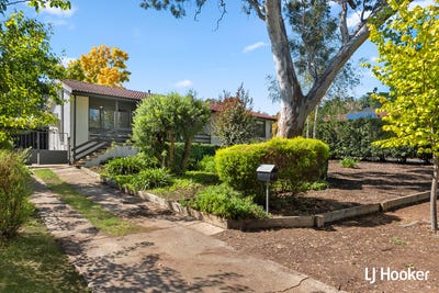 /international/au/18-denny-street-latham-act-150819112/