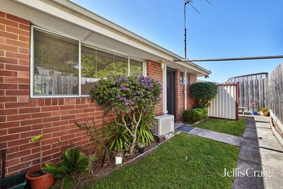 /international/au/4-18-oak-avenue-boronia-vic-151373988/