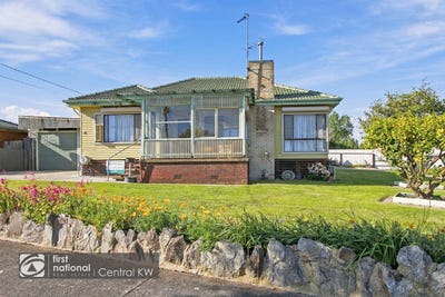 /international/au/5-dowie-street-newborough-vic-152620508/