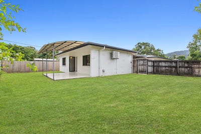 /international/au/1-seary-close-whitfield-qld-151134316/