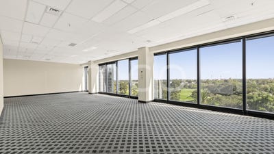 /international/au/st-kilda-rd-towers-suites-536-542-544-1-queens-road-melbourne-vic-505105972/