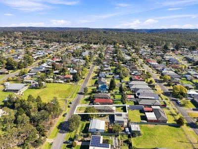 /international/au/10-eurelia-road-buxton-nsw-151969300/