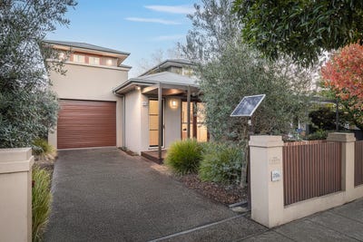 /international/au/28a-roydon-street-hampton-east-vic-151241428/
