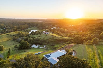 /international/au/207-215-mount-view-road-mount-cotton-qld-150856784/