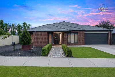 /international/au/135-burgoyne-street-huntly-vic-152595112/