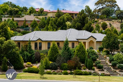 /international/au/18-burnbank-way-mount-barker-sa-151151028/