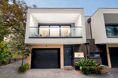 /international/au/8-3-stanley-avenue-cheltenham-vic-148584352/