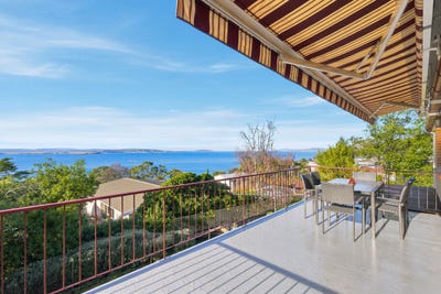 /international/au/6-baringa-road-taroona-tas-151618956/