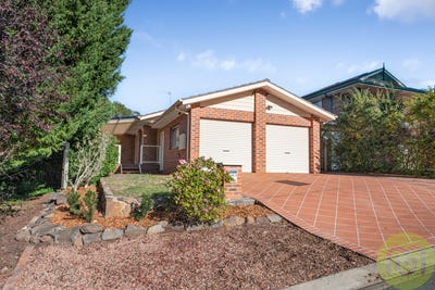 /international/au/18b-wootton-crescent-gordon-act-151048608/