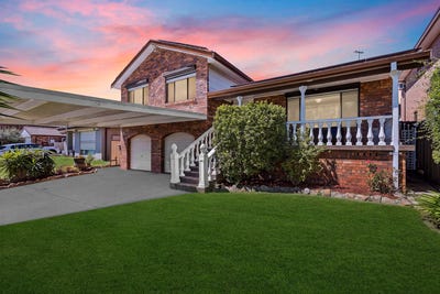 /international/au/80-jacaranda-crescent-casula-nsw-152603396/
