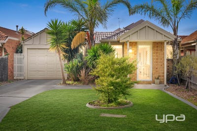 /international/au/3-tunley-place-roxburgh-park-vic-151978948/