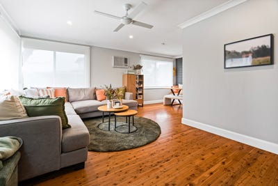 /international/au/16-emerald-street-emu-plains-nsw-152084328/