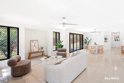 /international/au/1-downs-field-place-taroomball-qld-152651632/