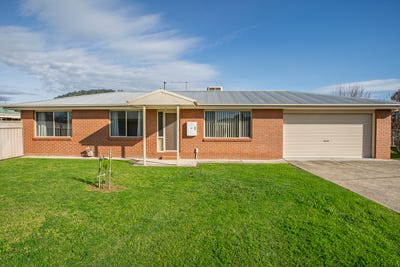 /international/au/2-12-oakmont-circuit-west-wodonga-vic-151506588/