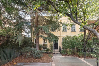 /international/au/15-cromwell-place-south-yarra-vic-151215904/
