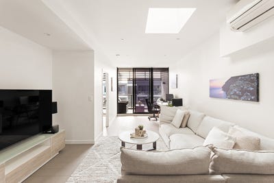 /international/au/502-20-dunkerley-place-waterloo-nsw-151333352/