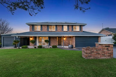 /international/au/8-tristan-court-castle-hill-nsw-148482440/
