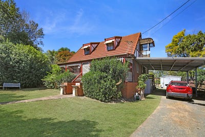 /international/au/19-mary-street-harrisville-qld-152383500/