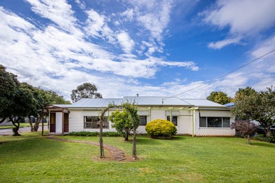 /international/au/53-portland-street-penola-sa-152487688/