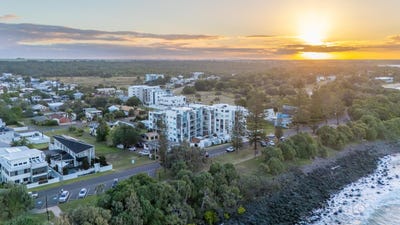 /international/au/37-107-111-esplanade-bargara-qld-151489312/
