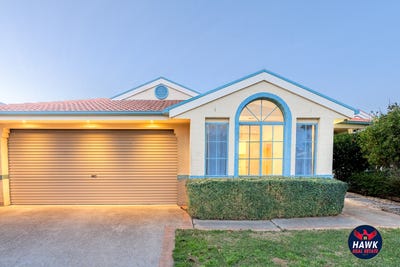 /international/au/7-traine-court-amaroo-act-151232288/