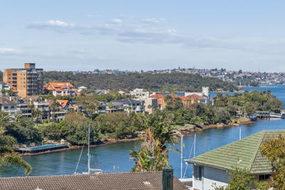 /international/au/34-143-kurraba-road-neutral-bay-nsw-152480132/