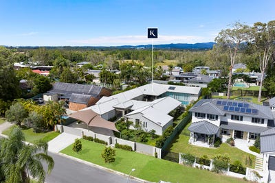 /international/au/121-alison-road-carrara-qld-150831408/