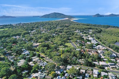 /international/au/18-binda-street-hawks-nest-nsw-150725480/