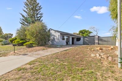 /international/au/15-glenunga-way-craigie-wa-151237664/