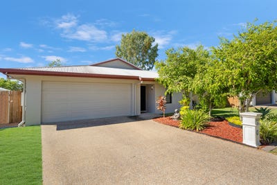 /international/au/18-kirrama-court-bushland-beach-qld-151299616/