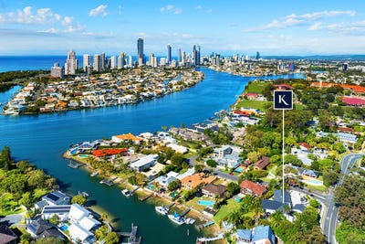 /international/au/19-wildash-street-southport-qld-148569360/