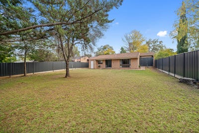 /international/au/5-piguenit-close-lyneham-act-151261484/