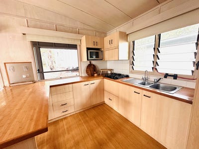 /international/au/77-couran-cove-resort-south-stradbroke-qld-151035404/