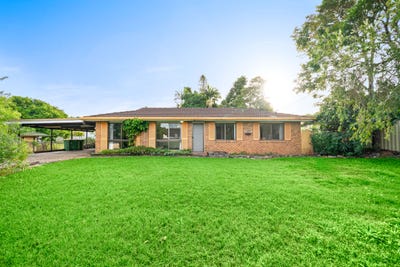 /international/au/14-emerald-drive-regents-park-qld-148291344/