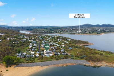 /international/au/2-15-girvin-place-east-jindabyne-nsw-150807836/